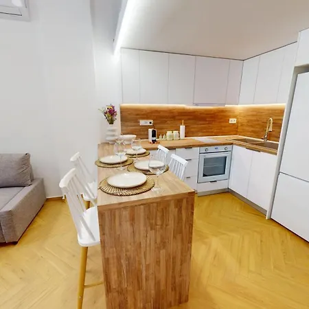 G D Loft 18 * Kavala